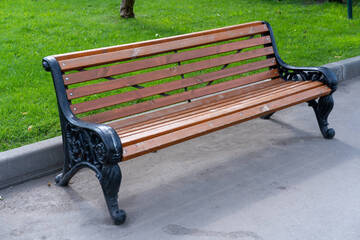 Installation de mobilier urbain dans la région de Bordeaux